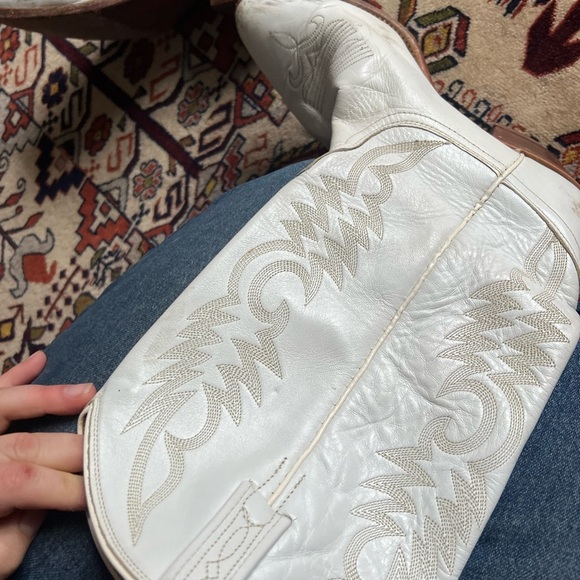 Vintage Dan Post White Cowboy Boots, size 8.5 - Picture 5 of 8